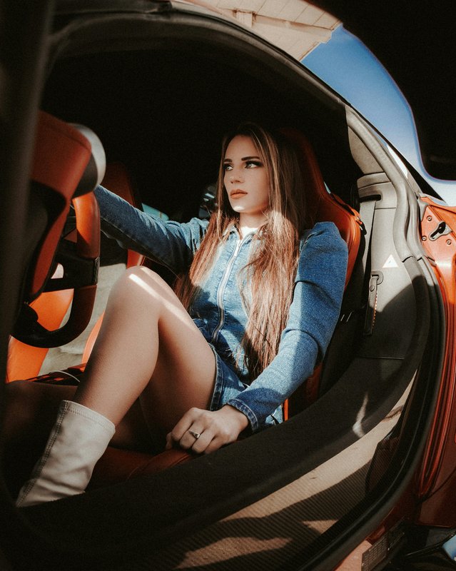 Lucie D.
